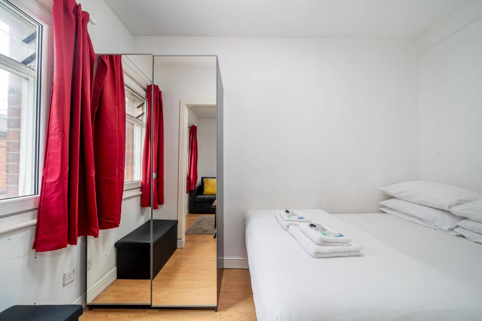 Carnaby & Oxford Street - Central Soho - One Bedroom - Double Bed & Sofabed Londres Extérieur photo
